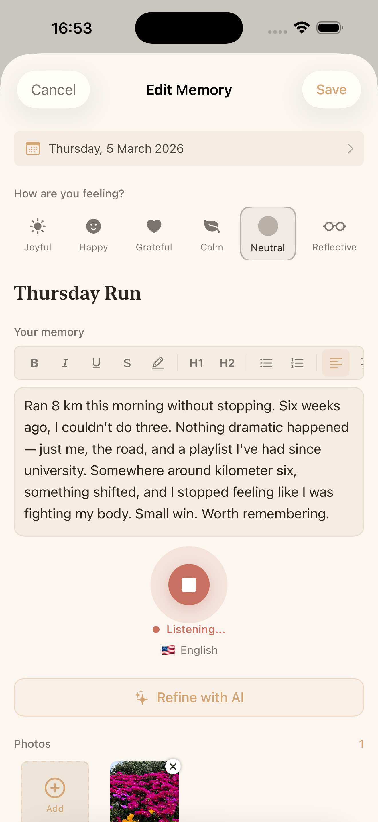 Voice dictation with live transcription